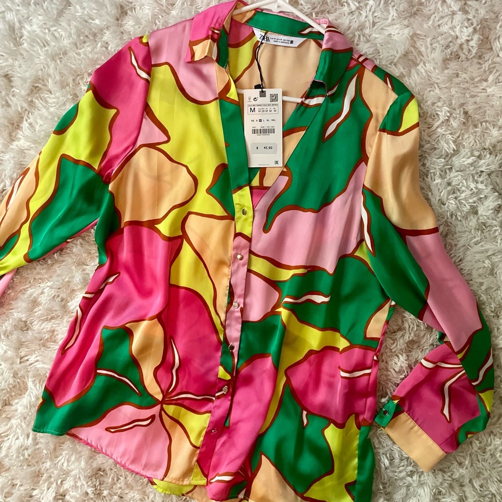 Zara Floral top, NWT